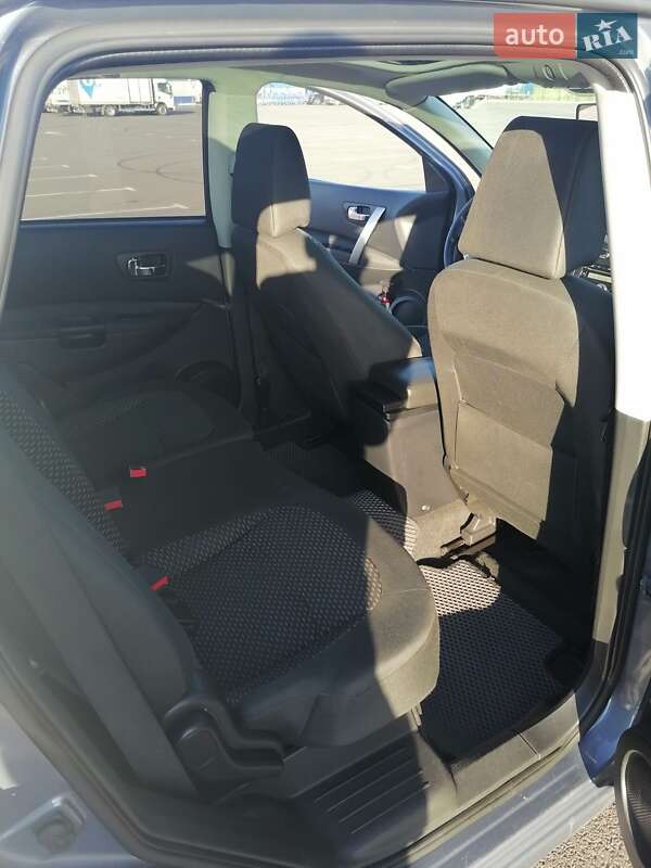 Внедорожник / Кроссовер Nissan Qashqai+2 2009 в Ровно