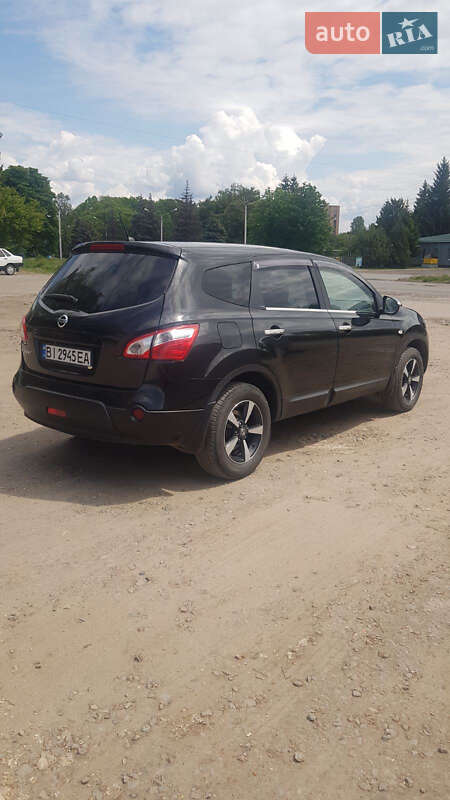 Внедорожник / Кроссовер Nissan Qashqai+2 2013 в Полтаве