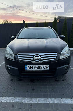 Внедорожник / Кроссовер Nissan Qashqai+2 2009 в Иршанске