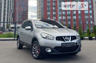 Внедорожник / Кроссовер Nissan Qashqai+2 2012 в Киеве