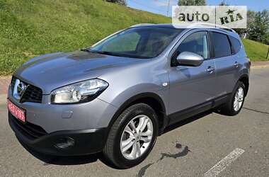 Позашляховик / Кросовер Nissan Qashqai+2 2012 в Києві