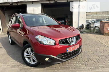 Позашляховик / Кросовер Nissan Qashqai+2 2010 в Ніжині