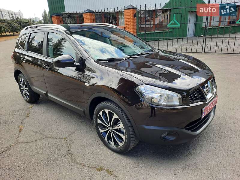 Nissan Qashqai+2 2012