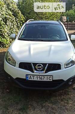 Позашляховик / Кросовер Nissan Qashqai+2 2010 в Охтирці