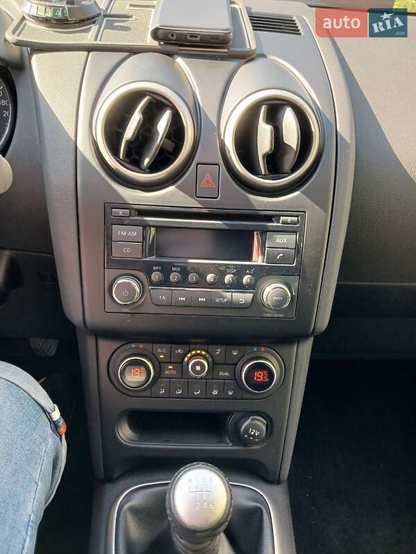 Позашляховик / Кросовер Nissan Qashqai+2 2011 в Сумах