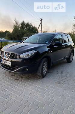 Позашляховик / Кросовер Nissan Qashqai+2 2011 в Тернополі