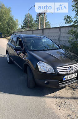 Внедорожник / Кроссовер Nissan Qashqai+2 2010 в Киеве