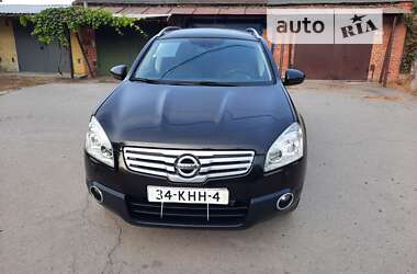 Внедорожник / Кроссовер Nissan Qashqai+2 2010 в Полтаве