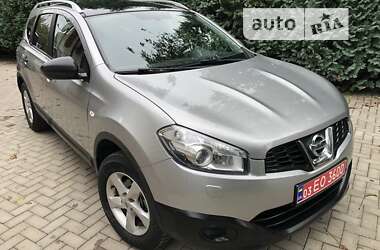 Позашляховик / Кросовер Nissan Qashqai+2 2010 в Тульчині