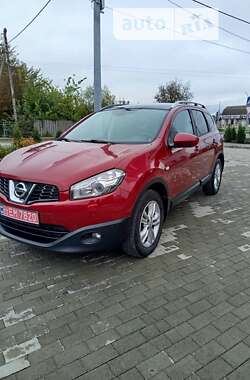 Позашляховик / Кросовер Nissan Qashqai+2 2010 в Звягелі