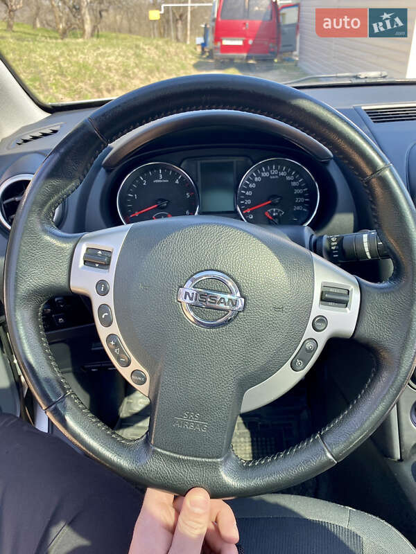 Внедорожник / Кроссовер Nissan Qashqai+2 2011 в Косове