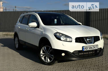 Позашляховик / Кросовер Nissan Qashqai+2 2011 в Вінниці