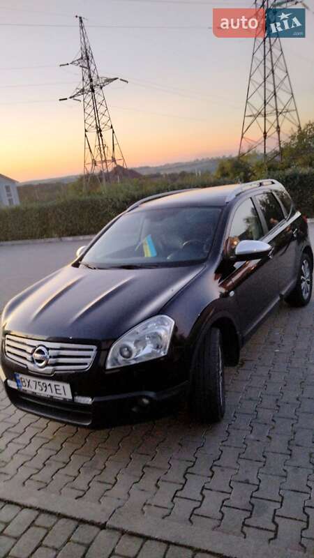 Внедорожник / Кроссовер Nissan Qashqai+2 2009 в Хмельницком