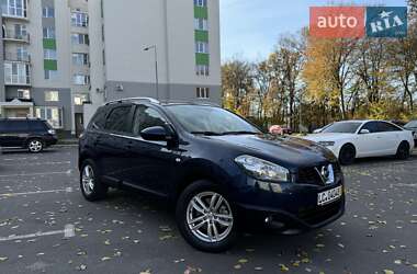 Позашляховик / Кросовер Nissan Qashqai+2 2010 в Вінниці