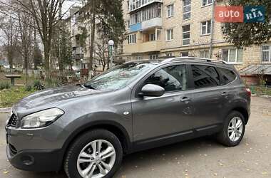 Внедорожник / Кроссовер Nissan Qashqai+2 2011 в Черновцах