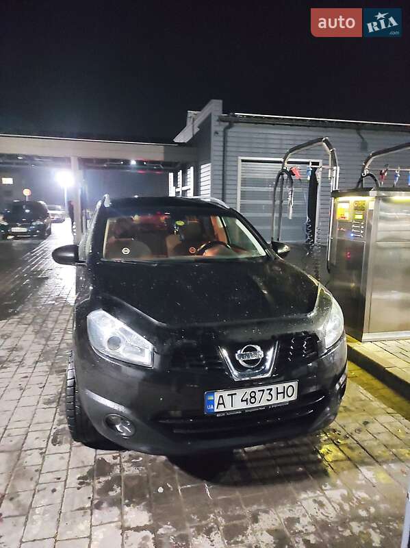 Nissan Qashqai+2 2011