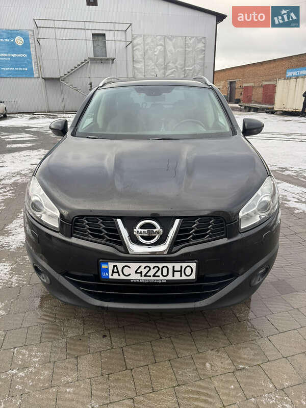 Позашляховик / Кросовер Nissan Qashqai+2 2012 в Володимирі