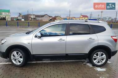 Позашляховик / Кросовер Nissan Qashqai+2 2011 в Нововолинську