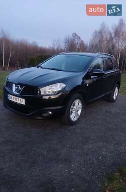 Позашляховик / Кросовер Nissan Qashqai+2 2010 в Хмельницькому