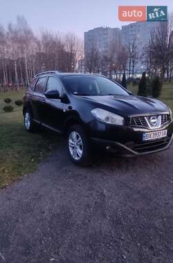 Позашляховик / Кросовер Nissan Qashqai+2 2010 в Хмельницькому