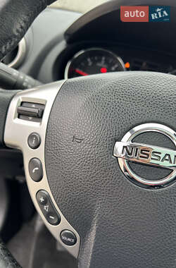 Позашляховик / Кросовер Nissan Qashqai+2 2013 в Луцьку