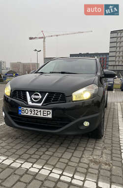 Внедорожник / Кроссовер Nissan Qashqai+2 2010 в Львове