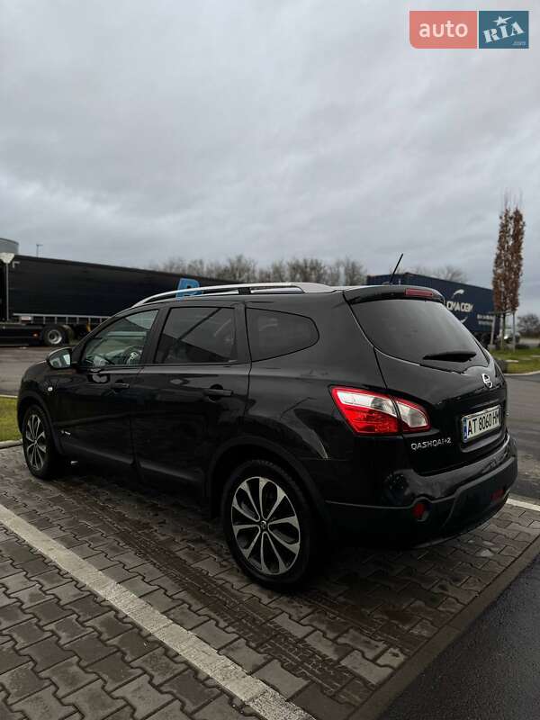 Внедорожник / Кроссовер Nissan Qashqai+2 2012 в Долине