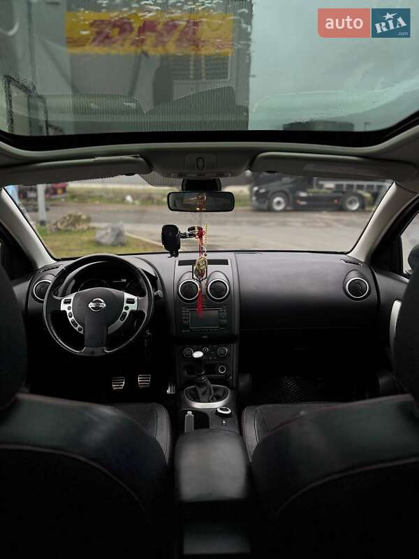 Внедорожник / Кроссовер Nissan Qashqai+2 2012 в Долине
