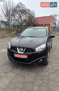 Внедорожник / Кроссовер Nissan Qashqai+2 2012 в Хороле