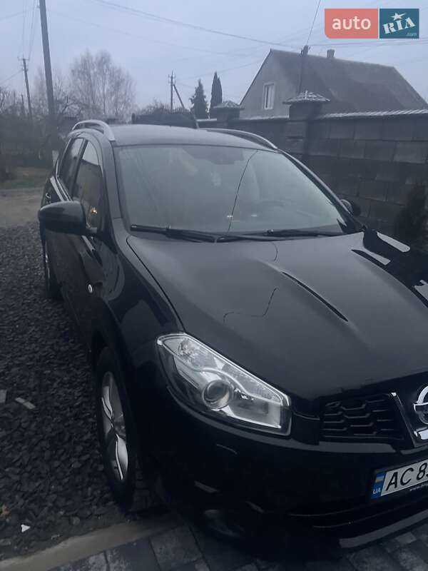 Внедорожник / Кроссовер Nissan Qashqai+2 2011 в Луцке