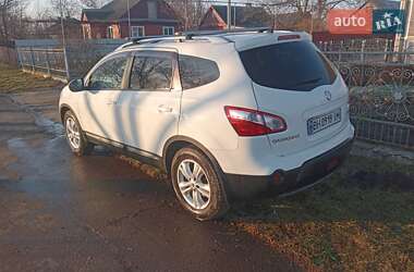 Внедорожник / Кроссовер Nissan Qashqai+2 2012 в 