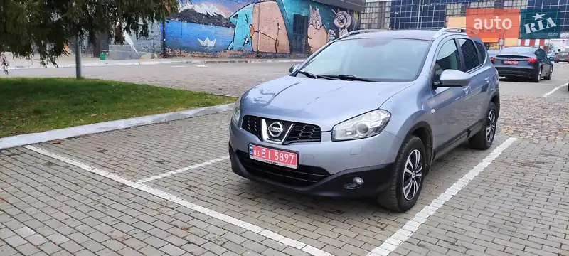 Nissan Qashqai+2