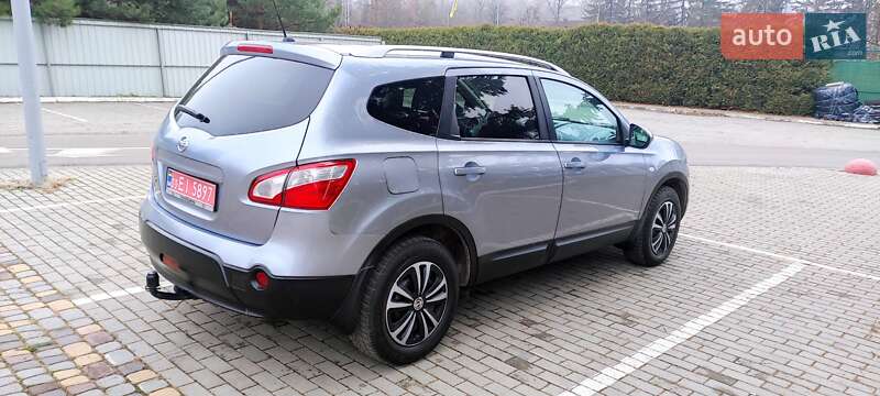 Внедорожник / Кроссовер Nissan Qashqai+2 2011 в Луцке