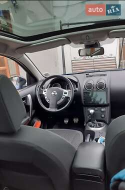 Внедорожник / Кроссовер Nissan Qashqai+2 2009 в 