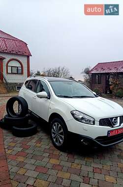 Позашляховик / Кросовер Nissan Qashqai+2 2012 в Львові