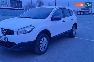 Позашляховик / Кросовер Nissan Qashqai+2 2012 в Білогородці