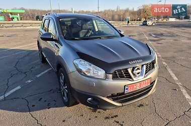 Позашляховик / Кросовер Nissan Qashqai+2 2012 в Умані