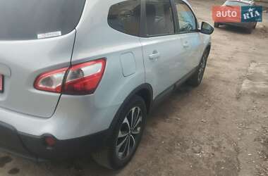 Позашляховик / Кросовер Nissan Qashqai+2 2011 в Нових Санжарах