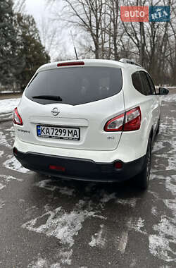 Позашляховик / Кросовер Nissan Qashqai+2 2012 в Києві