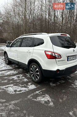 Позашляховик / Кросовер Nissan Qashqai+2 2012 в Києві