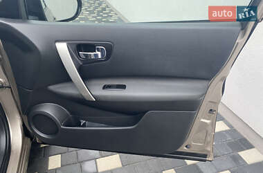 Внедорожник / Кроссовер Nissan Qashqai+2 2009 в 