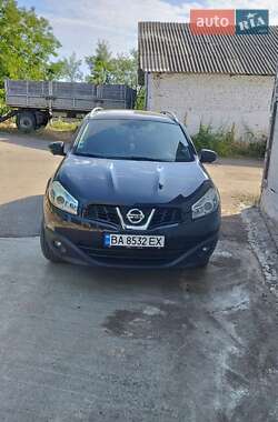 Позашляховик / Кросовер Nissan Qashqai+2 2012 в Гайвороні