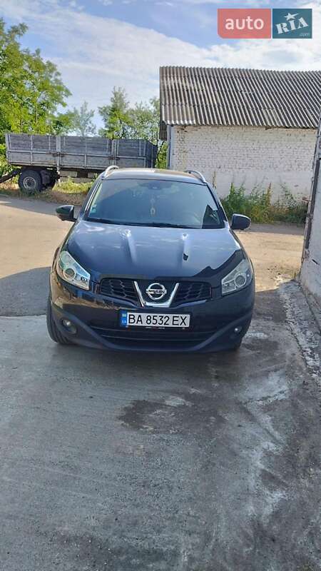Nissan Qashqai+2 2012