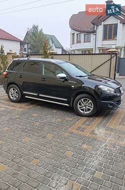 Позашляховик / Кросовер Nissan Qashqai+2 2011 в 