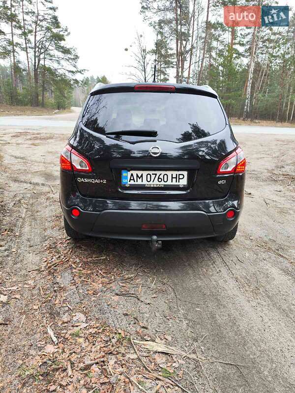 Внедорожник / Кроссовер Nissan Qashqai+2 2011 в Звягеле