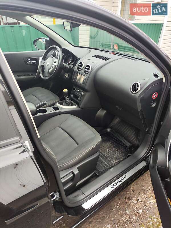 Внедорожник / Кроссовер Nissan Qashqai+2 2011 в Звягеле