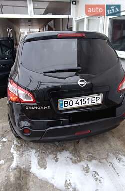 Позашляховик / Кросовер Nissan Qashqai+2 2011 в 