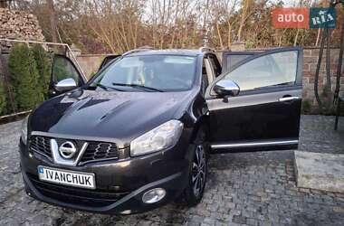 Позашляховик / Кросовер Nissan Qashqai+2 2011 в 