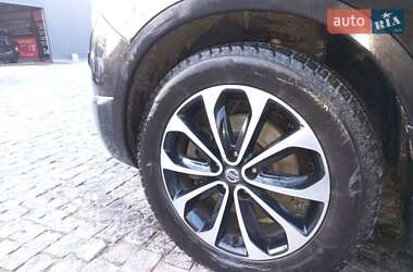 Позашляховик / Кросовер Nissan Qashqai+2 2011 в 