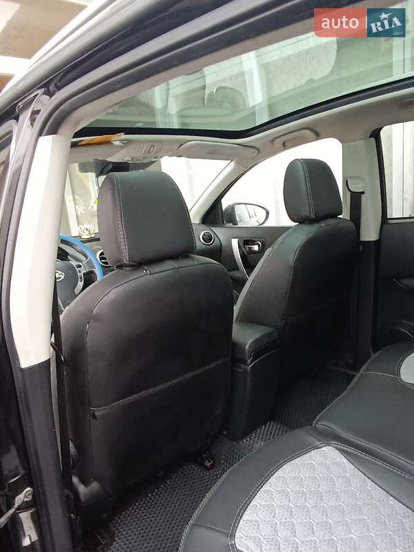 Внедорожник / Кроссовер Nissan Qashqai+2 2011 в Подольске